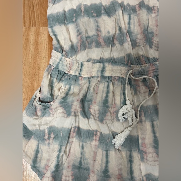 REVOLVE Halter Neck Low Back Romper - vitamin A - Boho Chic, Resort Wear - LARGE - Picture 5 of 14